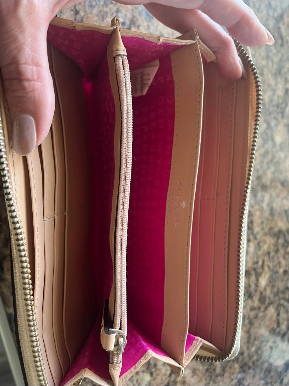 Authentic Kate  spade Ivory Leather Zip Wallet
